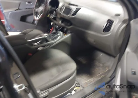 2011 Kia Sportage Lx z USA, uszkodzony, nr VIN KNDPBCA28B7084248